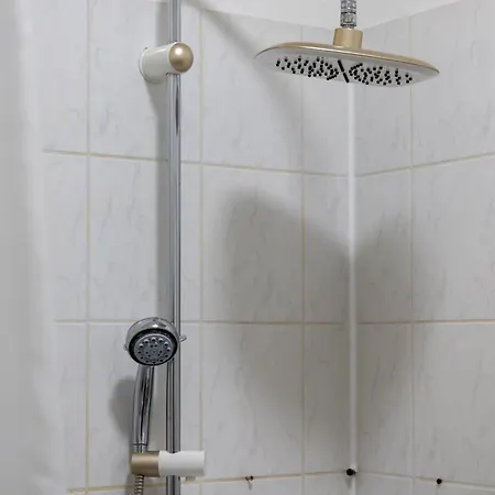 Schoene Mit Parkplatz Im Zentrum Von Linz