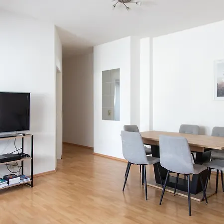 Appartement Schoene Mit Parkplatz Im Zentrum Von Linz